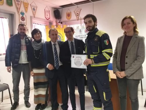 Drejtori i Qendrës Vullnetare të Emergjencave Civile zhvilloi takime zyrtare në zyrat qëndrore të Mbrojtjes Civile në Prefekturën e Fermos